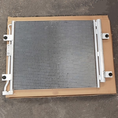 Recambios refrescados aire del camión del condensador WG1642822006 Sinotruk Howo